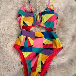 Colorblock Cutout One-Piece Swimsuit - Multicolor